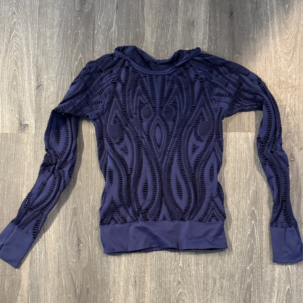 Elegant Navy Women's Patterned Sweatshirt